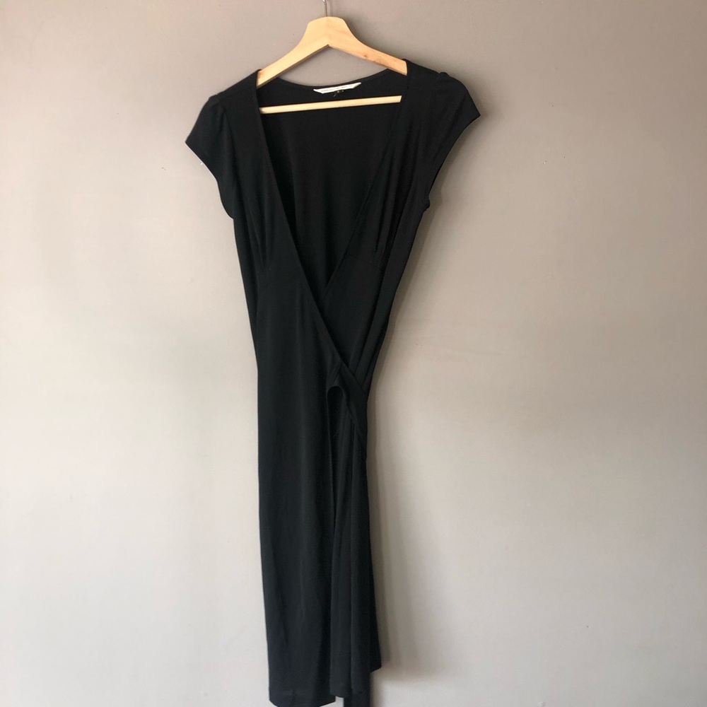 Diane von furstenberg black wrap dress 8